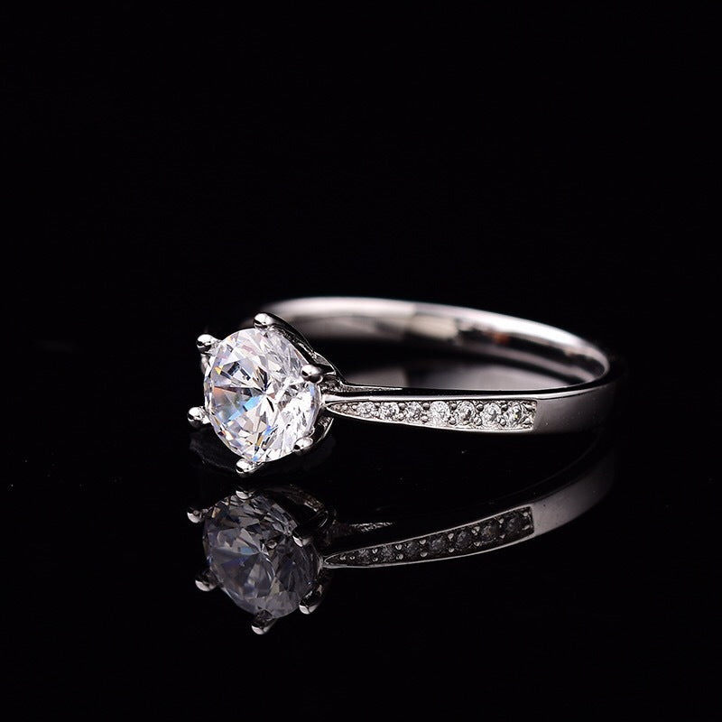 MOISSANITE ENGAGEMENT RING, ROUND CUT 1.00CT, CLASSIC FOUR CLAW SETTING,Synthetic diamonds