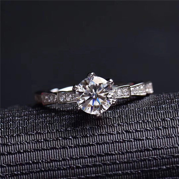 MOISSANITE ENGAGEMENT RING, ROUND CUT 1.00CT, Vintage FOUR CLAW SETTING,Synthetic diamonds