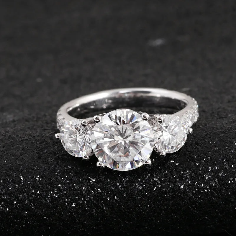 10K-18K , Round Brilliant Cut Moissanite Three-Stone Ring