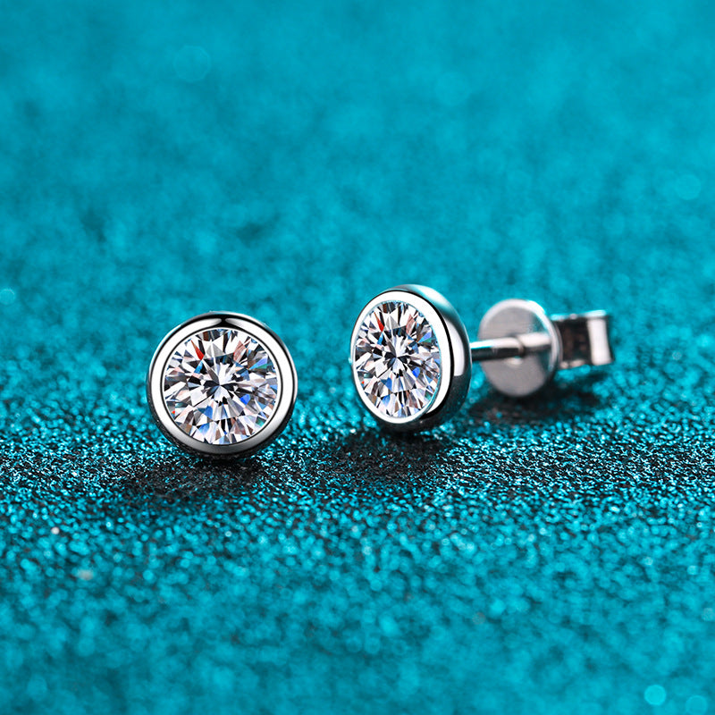 MOISSANITE CLASSIC STUD EARRINGS- Platinum Plated  - Round Cut