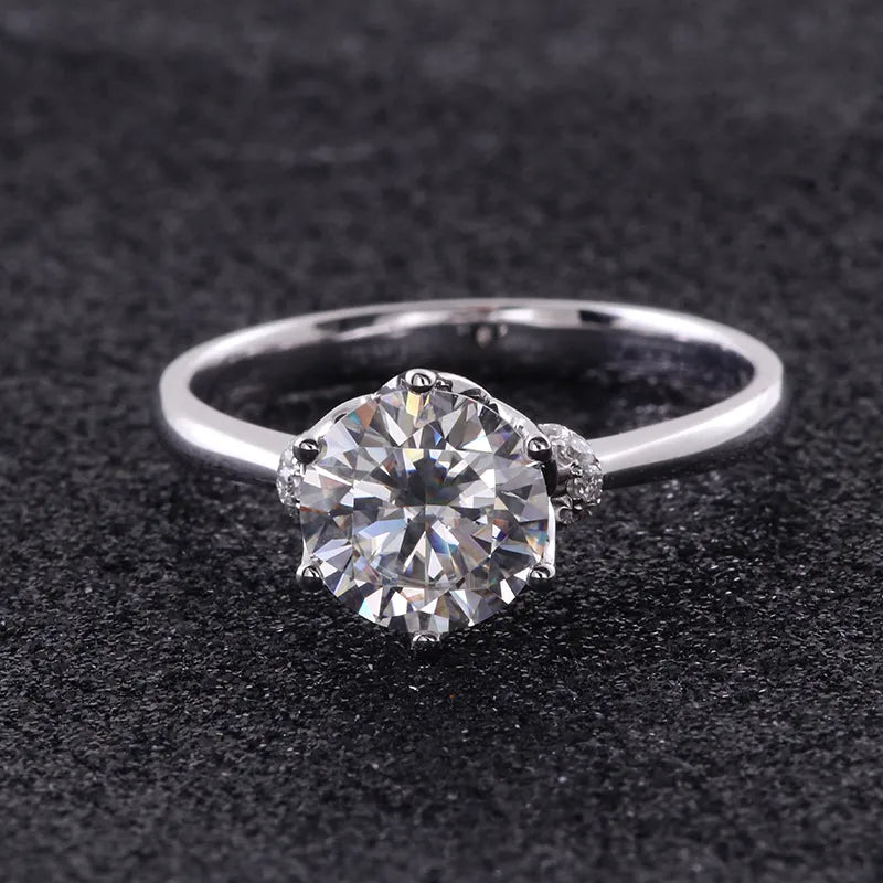 10K-18K , Classic 6-Prong Solitaire Brilliant Round Cut Moissanite Ring