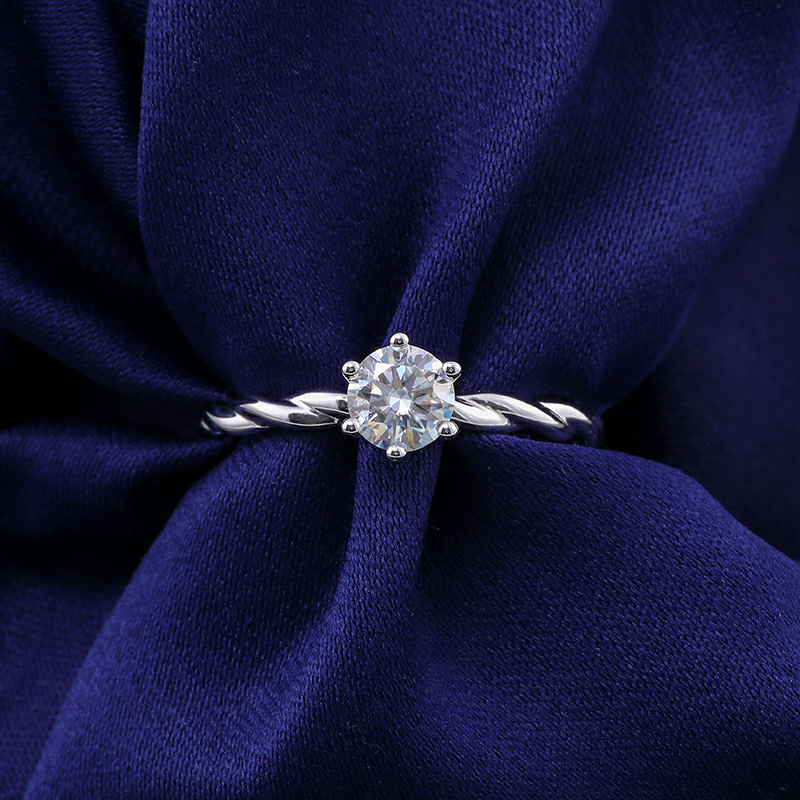 10K-18K , Classic Twist Solitaire Engagement Ring