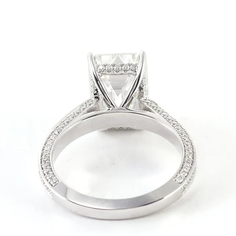 10K-18K , Elegant & Luxurious Moissanite Engagement Ring