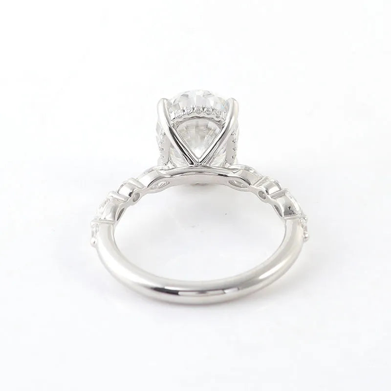 10K-18K , Luxury Oval Moissanite Cluster Ring