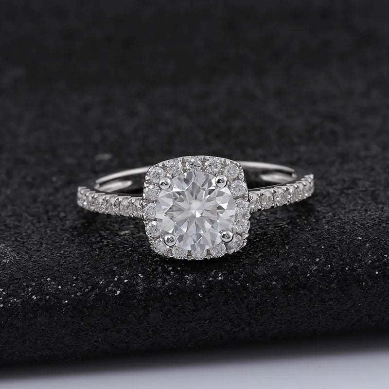 10K-18K , 6.5mm Round Moissanite Cushion Halo Engagment Ring