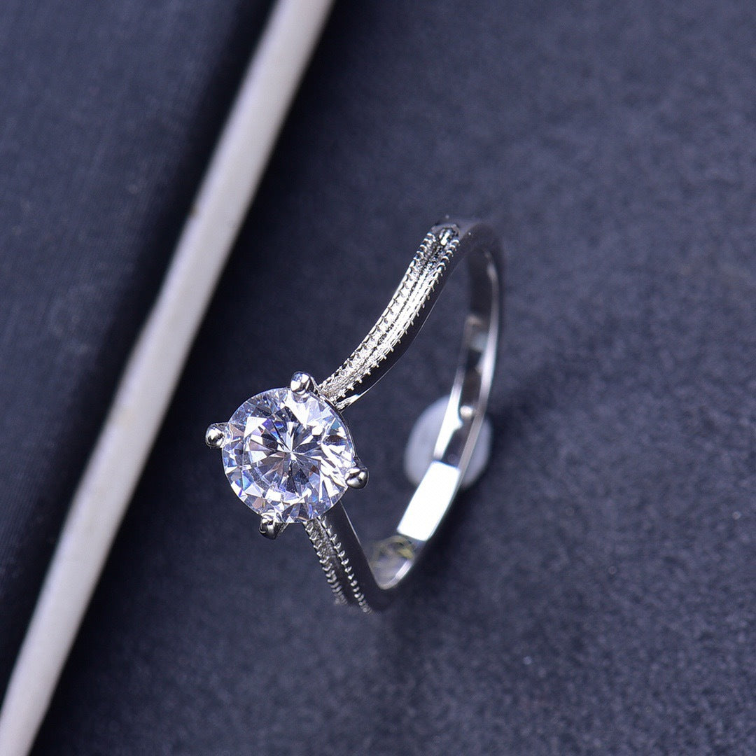 MOISSANITE ENGAGEMENT RING, ROUND CUT 1.00CT, CLASSIC FOUR CLAW SETTING,Synthetic diamonds