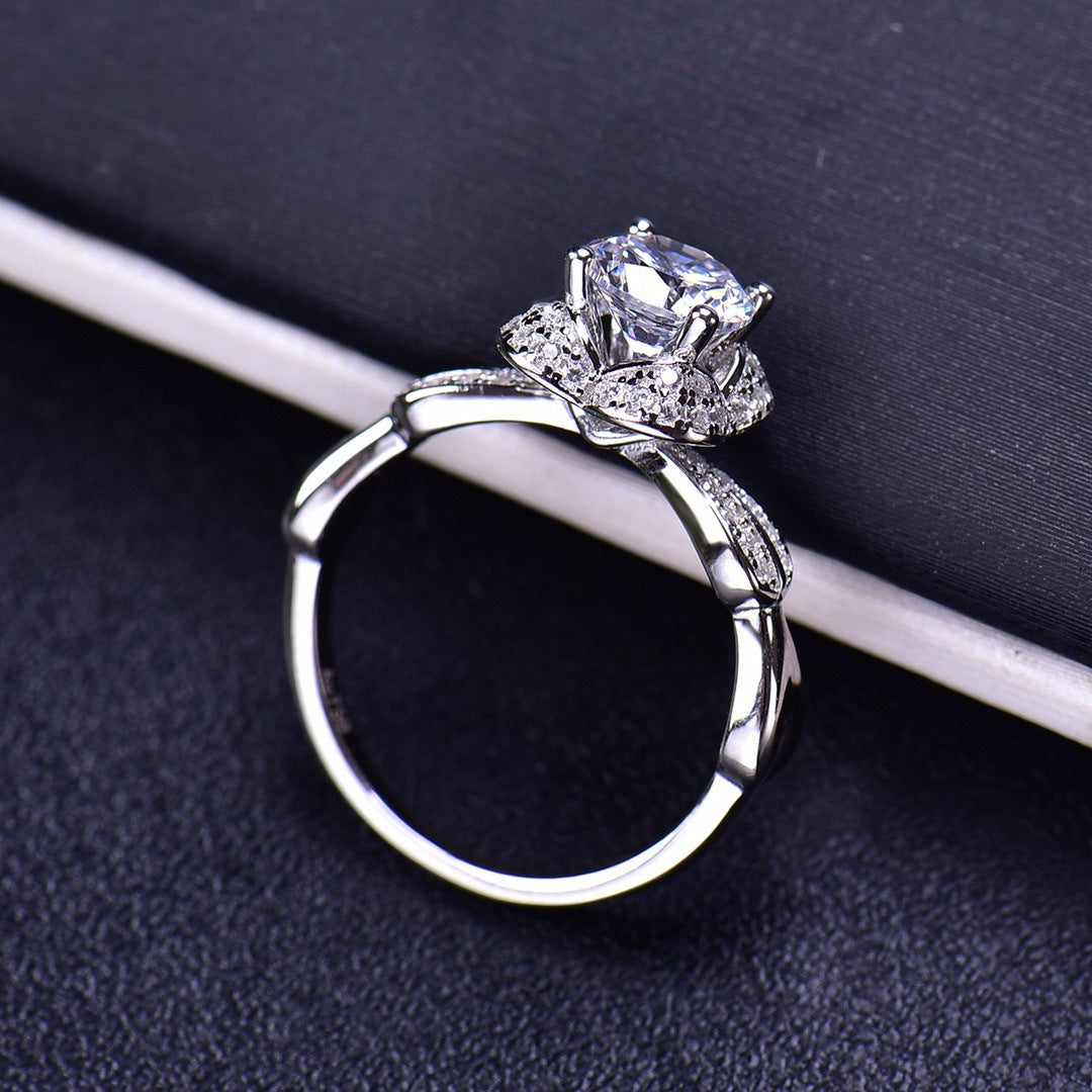 MOISSANITE ENGAGEMENT RING, ROUND CUT 1.00CT, CLASSIC FOUR CLAW SETTING,Synthetic diamonds