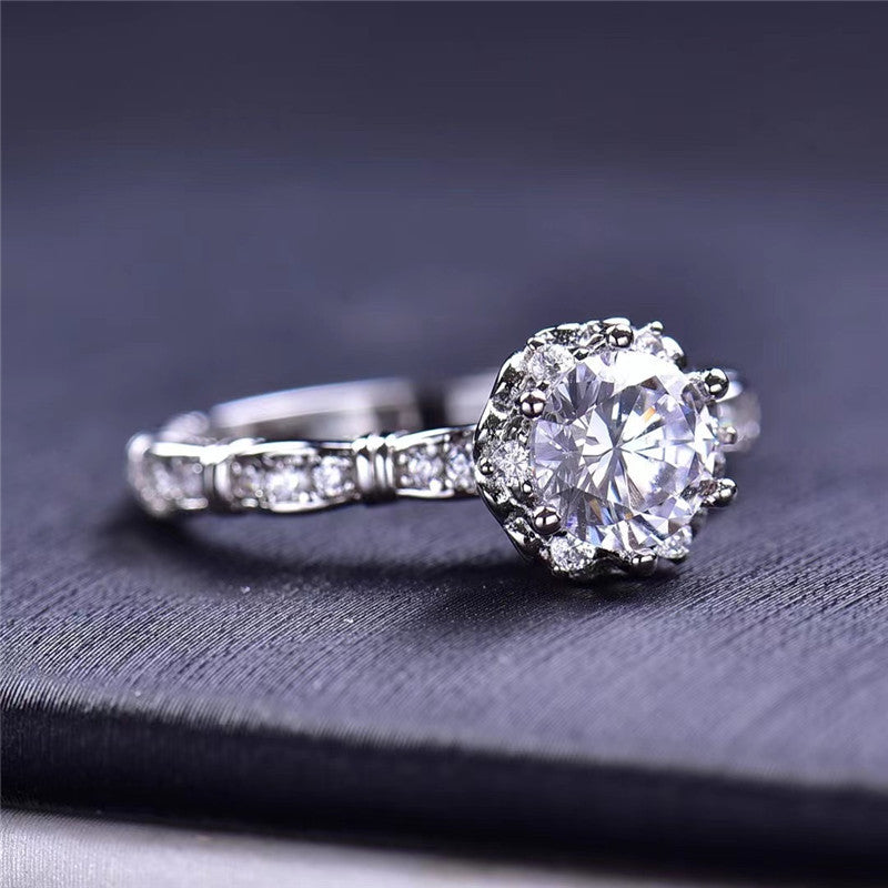 MOISSANITE ENGAGEMENT RING, ROUND CUT 1.00CT, CLASSIC FOUR CLAW SETTING,Synthetic diamonds