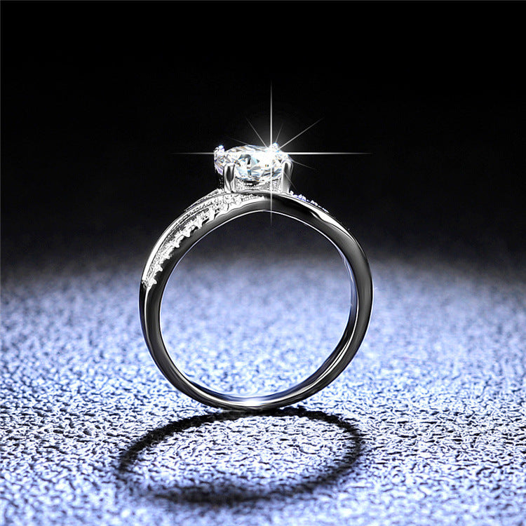 MOISSANITE ENGAGEMENT RING, ROUND CUT 1.00CT, CLASSIC FOUR CLAW SETTING,Synthetic diamonds