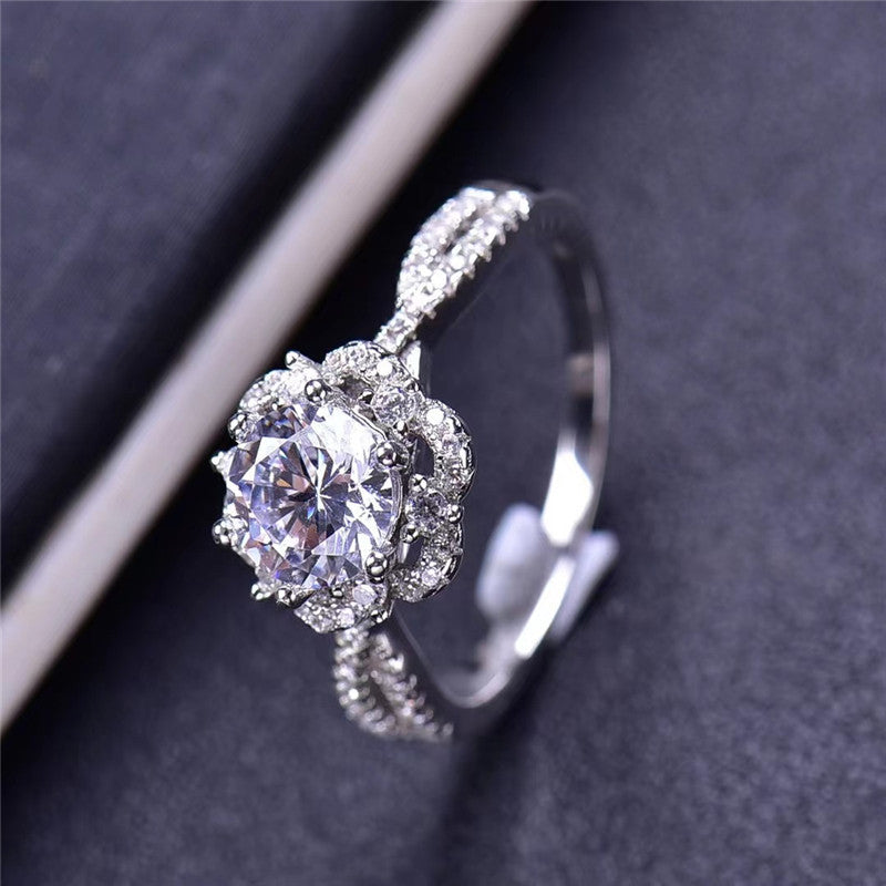 MOISSANITE ENGAGEMENT RING, ROUND CUT 1.00CT, CLASSIC FOUR CLAW SETTING,Synthetic diamonds