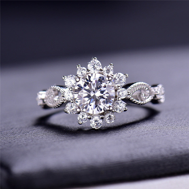 MOISSANITE ENGAGEMENT RING, ROUND CUT 1.00CT, Vintage FOUR CLAW SETTING,Synthetic diamonds