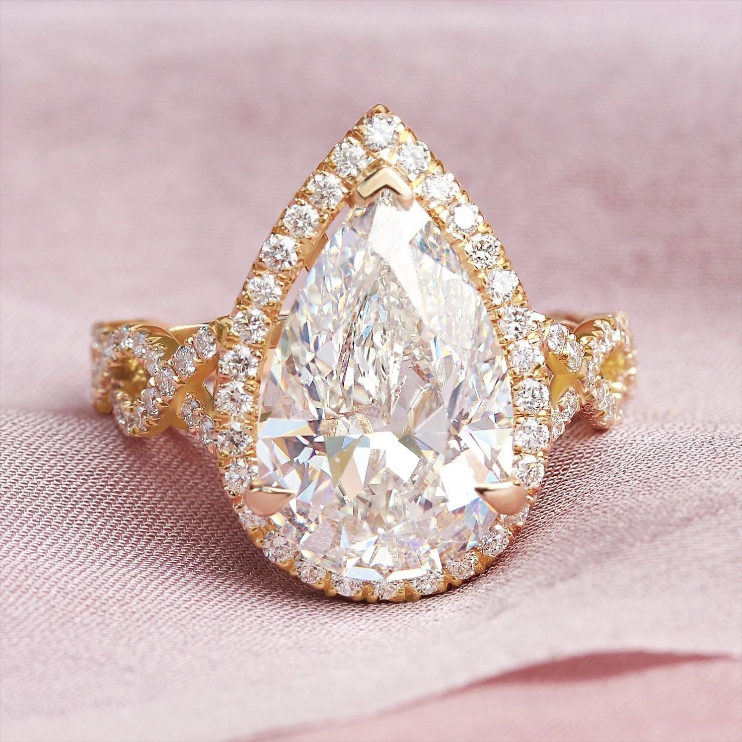 MOISSANITE ENGAGEMENT RING, PEAR CUT 3.00CT,SHOULDER SET,Synthetic diamonds,Vintage Classic