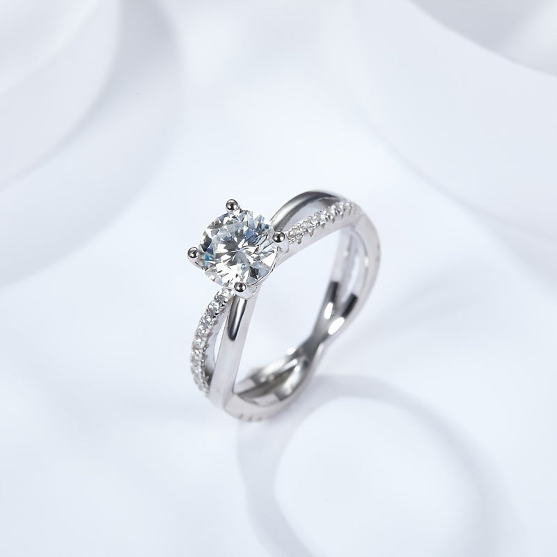 MOISSANITE ENGAGEMENT RING, ROUND CUT 1.00CT, CLASSIC FOUR CLAW SETTING,Synthetic diamonds