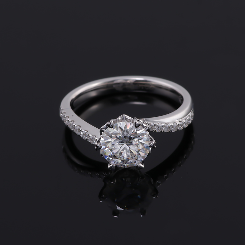 10K-18K , Classic 6-Prong Solitaire Round Moissanite Ring